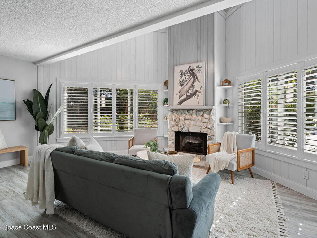 654 Cedar Side Circle, Palm Bay, FL 32905