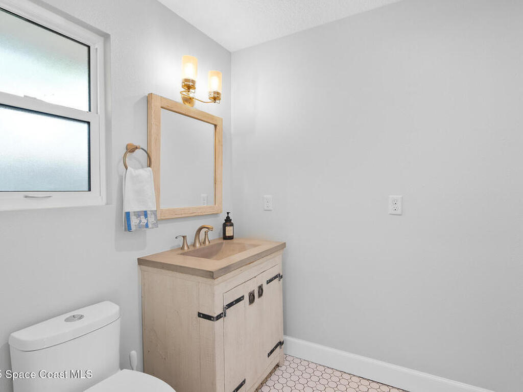 3945 Indian River Drive, Cocoa, FL 32926