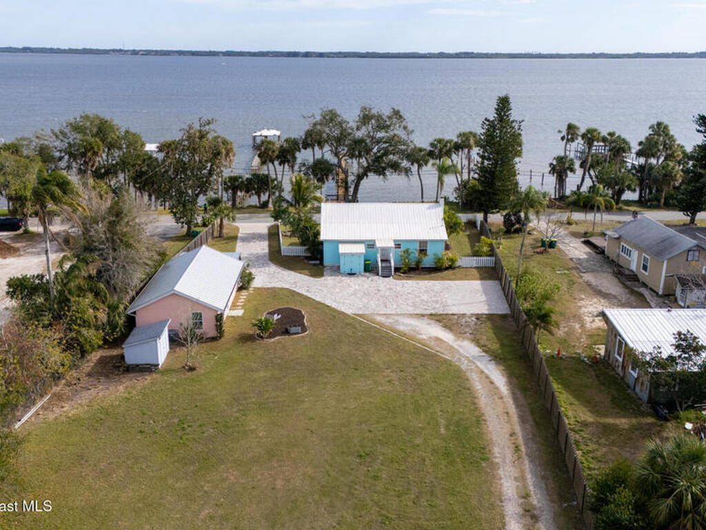 3945 Indian River Drive, Cocoa, FL 32926