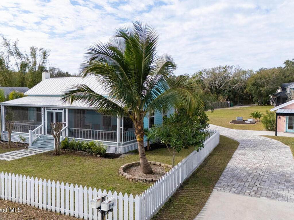 3945 Indian River Drive, Cocoa, FL 32926