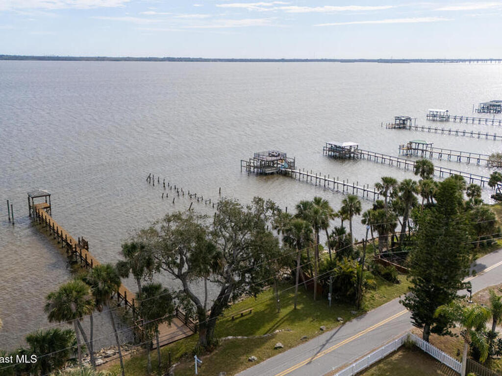 3945 Indian River Drive, Cocoa, FL 32926