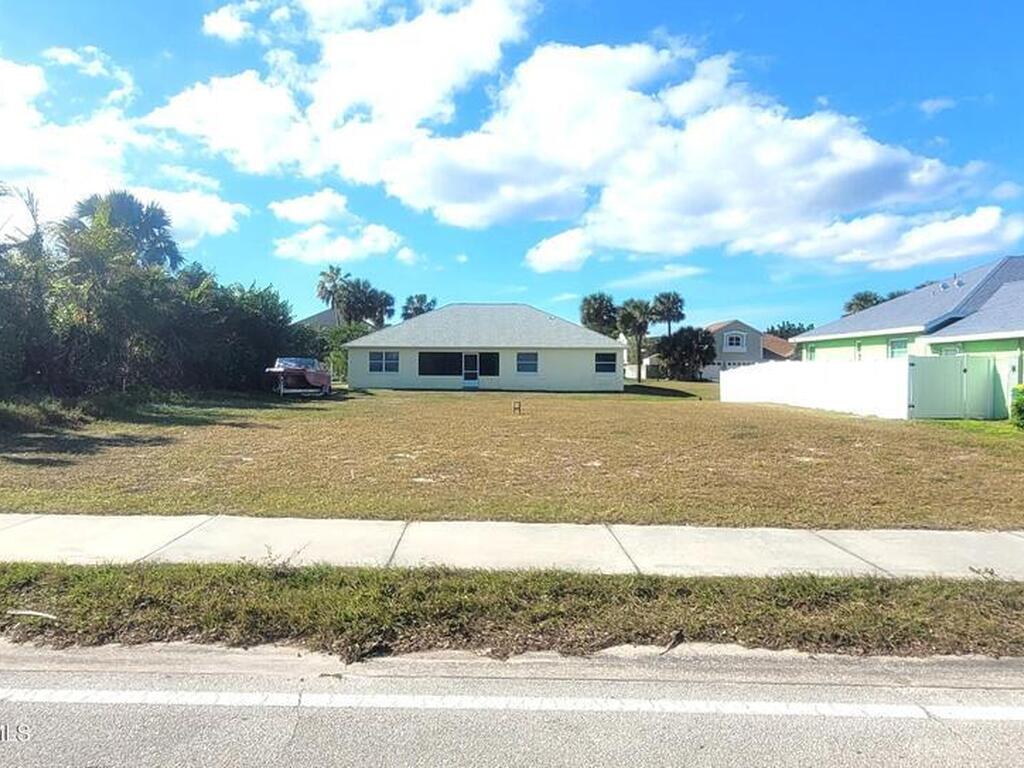 320 S Brevard Avenue, Cocoa Beach, FL 32931