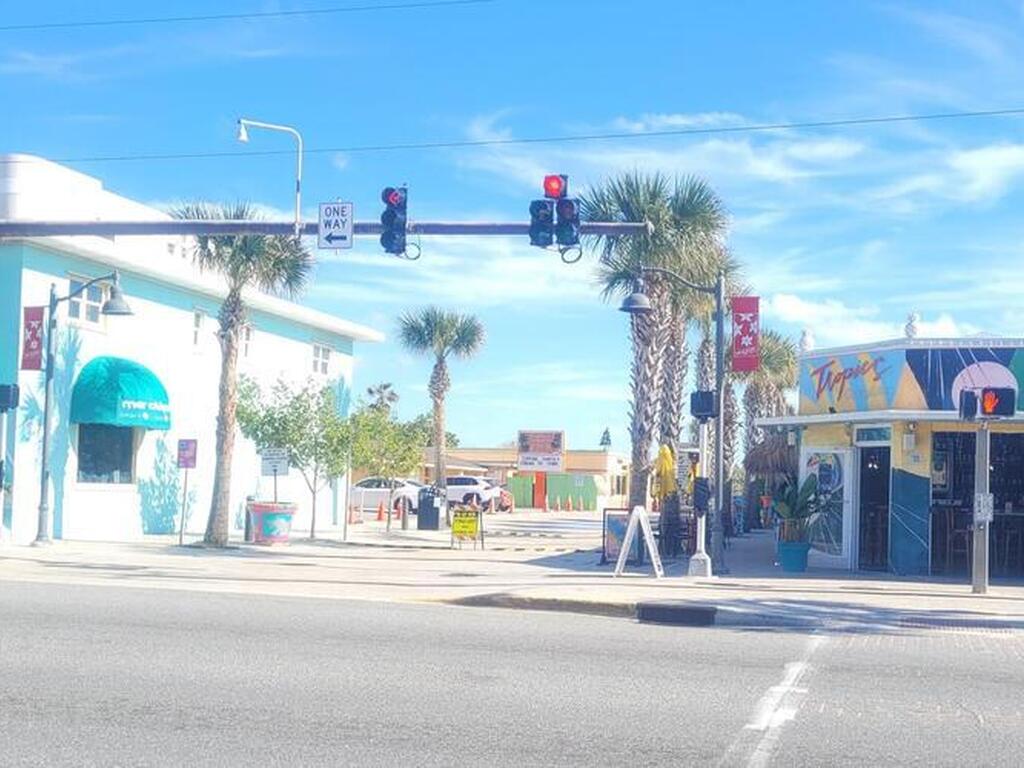 320 S Brevard Avenue, Cocoa Beach, FL 32931