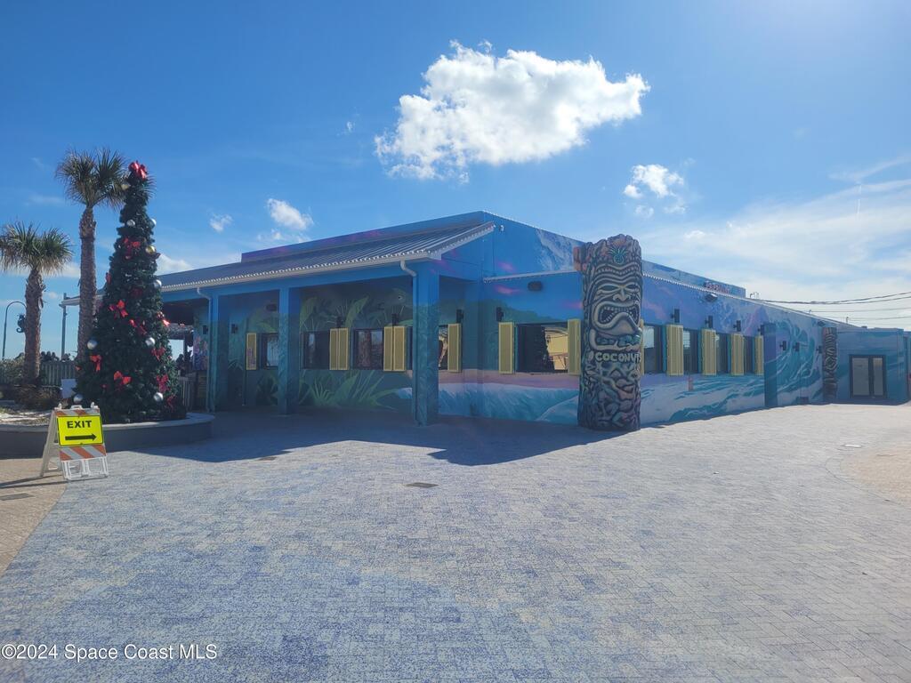 320 S Brevard Avenue, Cocoa Beach, FL 32931