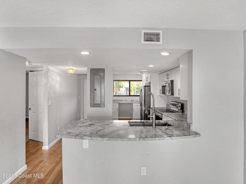 3901 Dixie Highway, Palm Bay, FL 32905