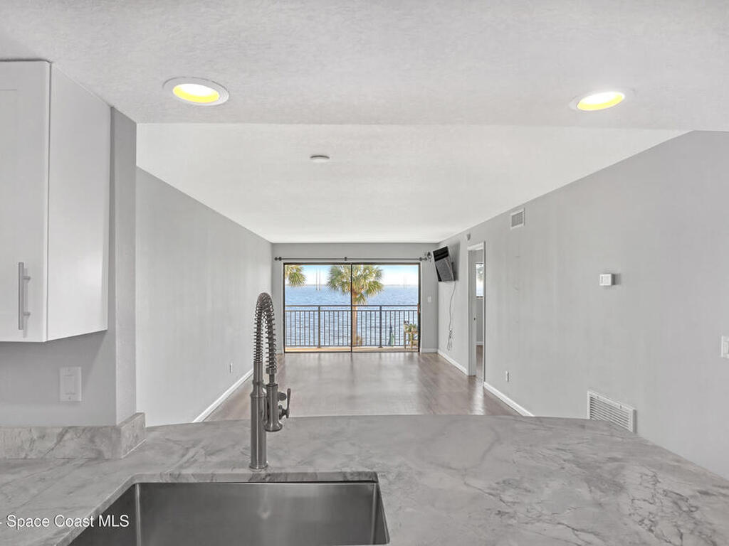 3901 Dixie Highway, Palm Bay, FL 32905