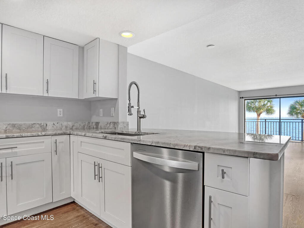 3901 Dixie Highway, Palm Bay, FL 32905