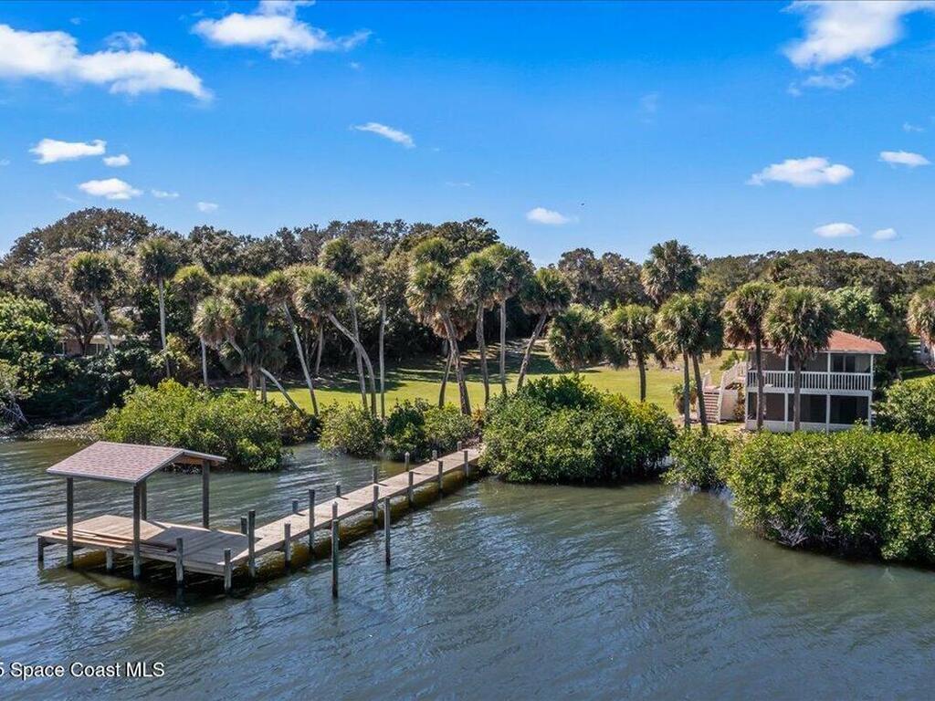 10060 S Tropical Trail, Merritt Island, FL 32952