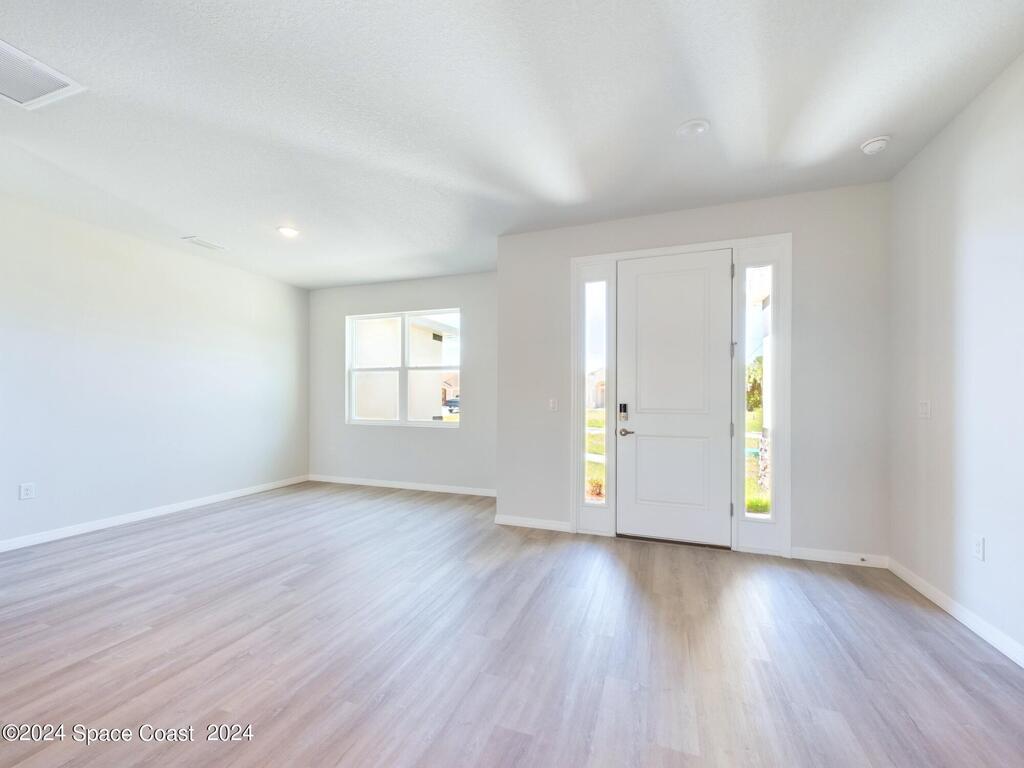 542 Lambright Street, Palm Bay, FL 32908