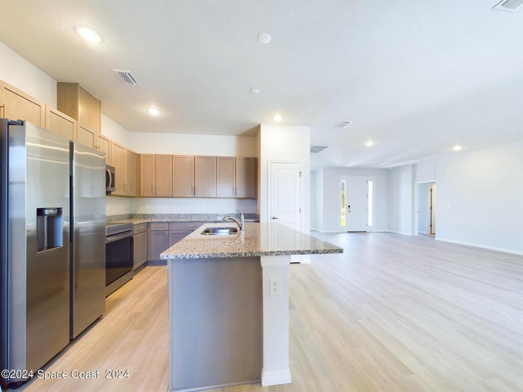 542 Lambright Street, Palm Bay, FL 32908