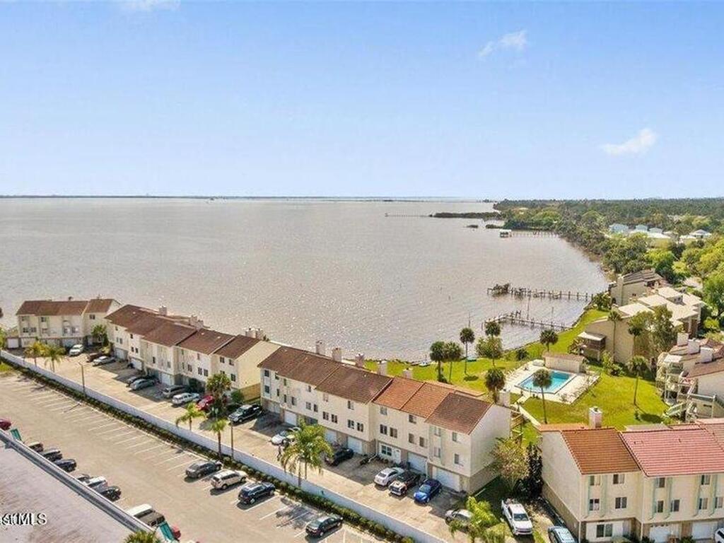 4997 Riveredge Drive, Titusville, FL 32780