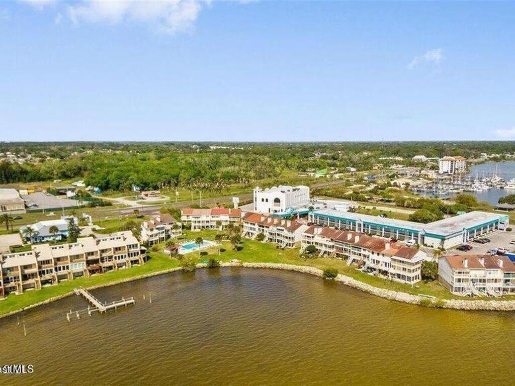 4997 Riveredge Drive, Titusville, FL 32780