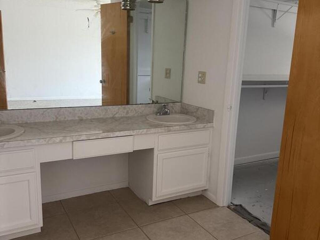 212 Augusta Way, Melbourne, FL 32940