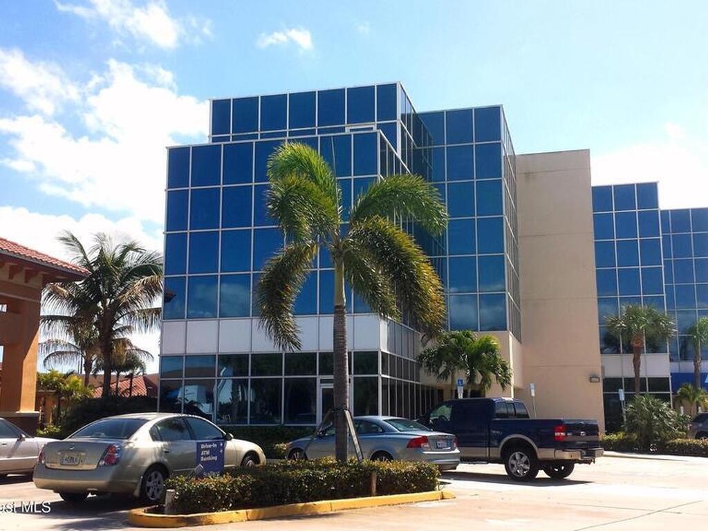 150 Cocoa Isles Boulevard, Cocoa Beach, FL 32931