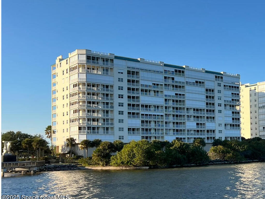 7 Indian River Avenue, Titusville, FL 32796