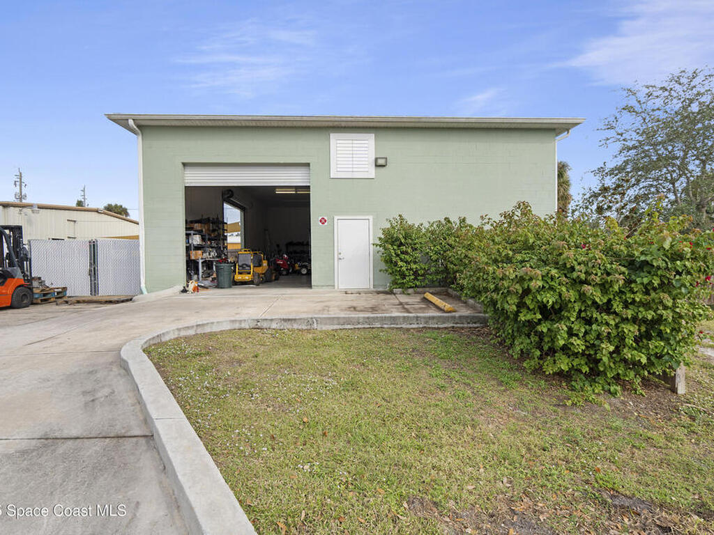 2299 Aurora Road, Melbourne, FL 32935