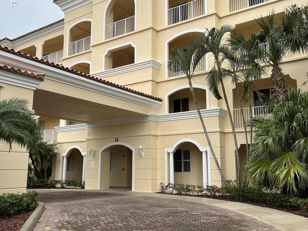 24 Harbour Isle Drive, Hutchinson Island, FL 34949