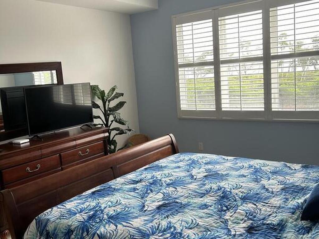 24 Harbour Isle Drive, Hutchinson Island, FL 34949