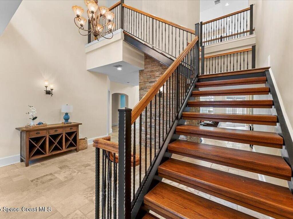 51 Bayshore Court, Rockledge, FL 32955