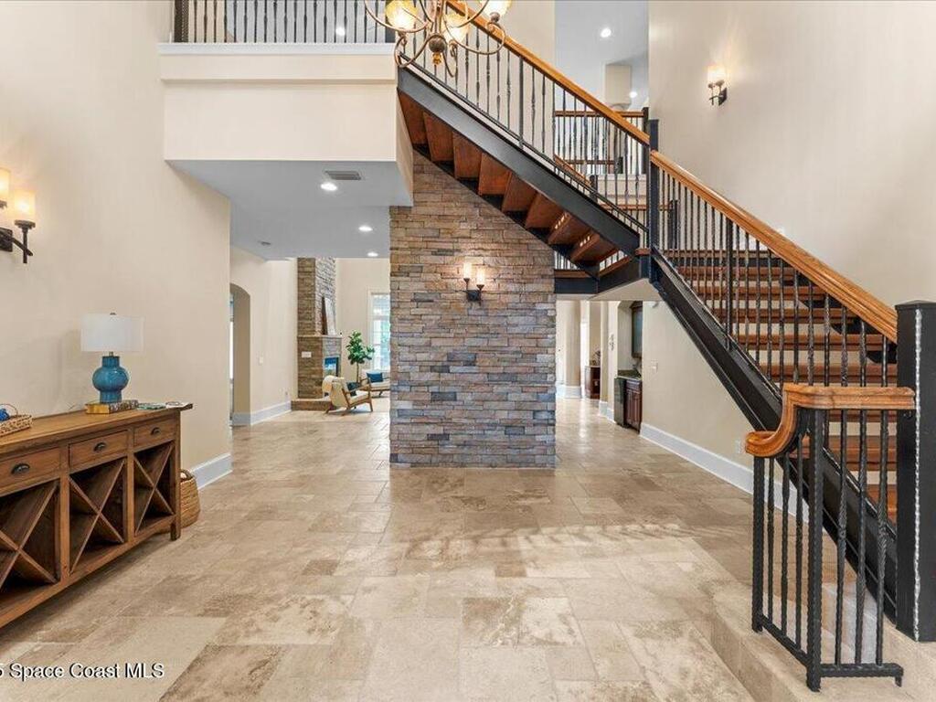 51 Bayshore Court, Rockledge, FL 32955