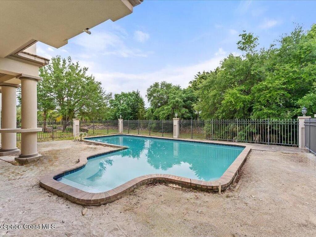 51 Bayshore Court, Rockledge, FL 32955