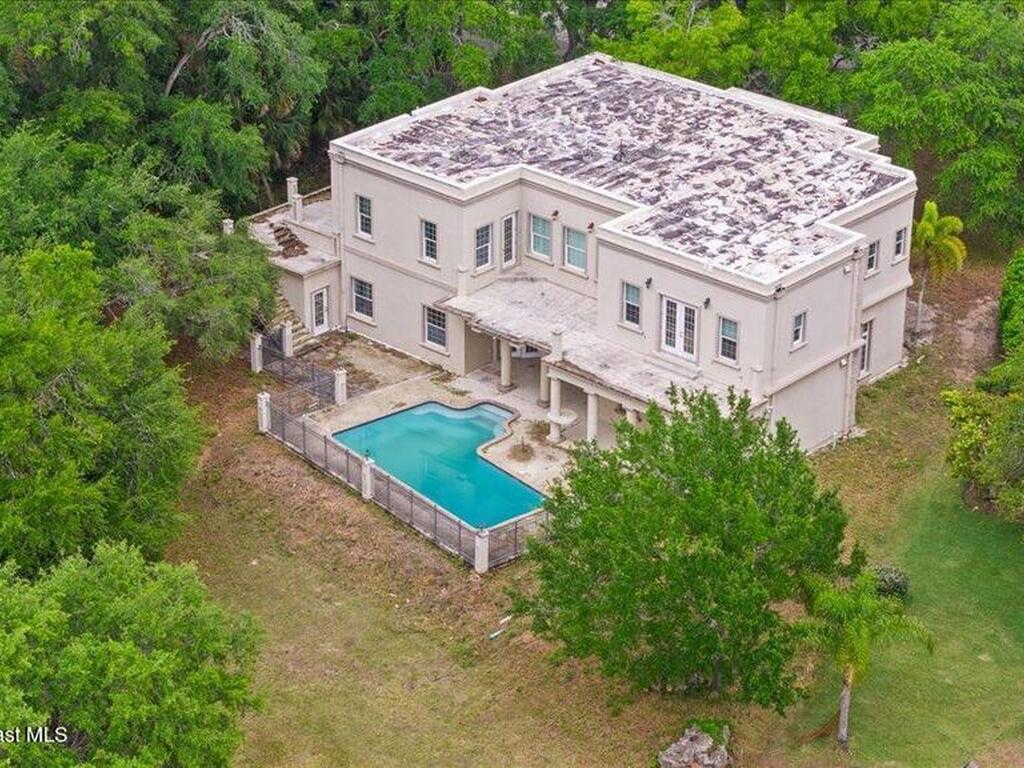 51 Bayshore Court, Rockledge, FL 32955