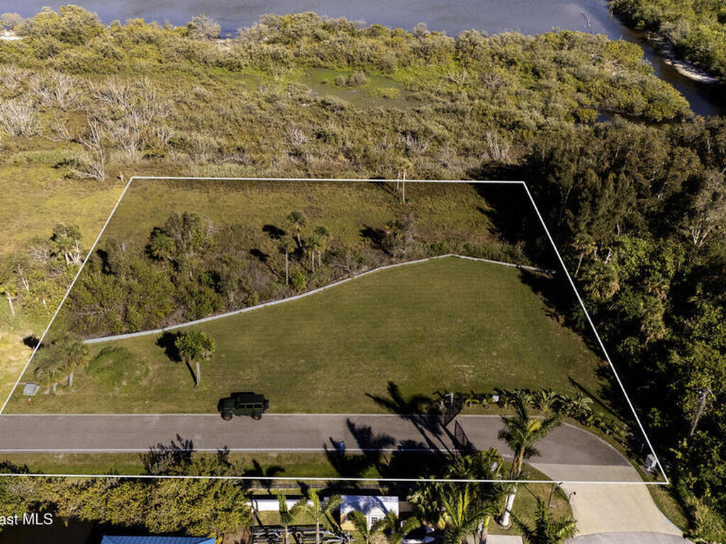 1705 Sun Pointe Place, Merritt Island, FL 32952