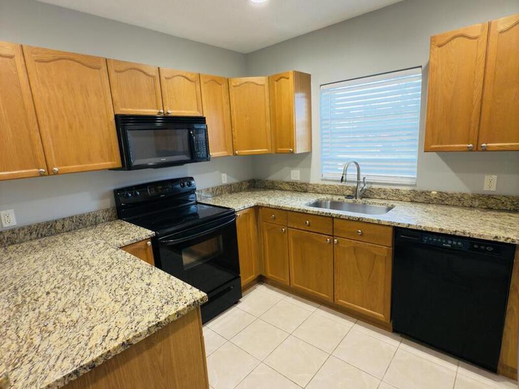 180 Portside Avenue, Cape Canaveral, FL 32920