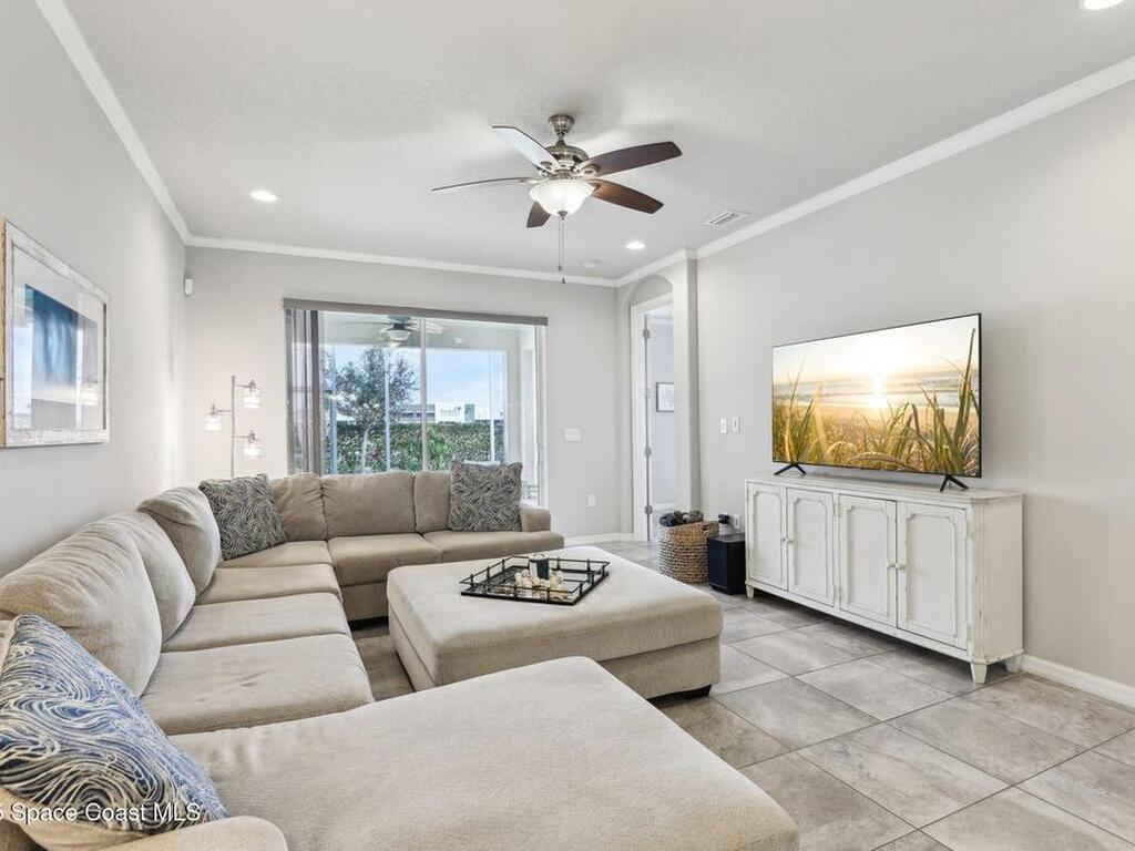 7823 Loren Cove Drive, Melbourne, FL 32940