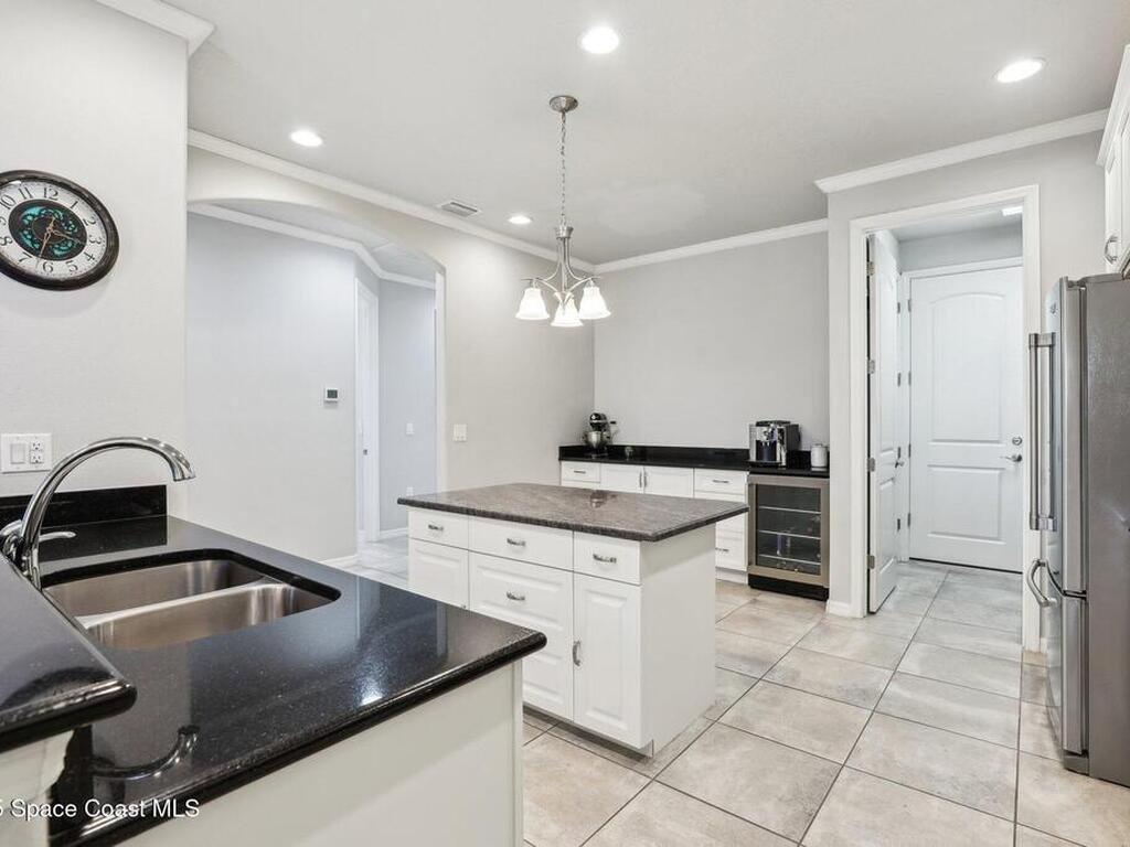 7823 Loren Cove Drive, Melbourne, FL 32940