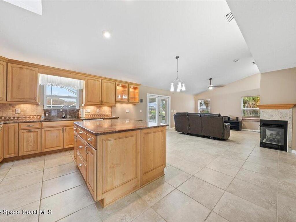 284 Hiawatha Way, Melbourne Beach, FL 32951