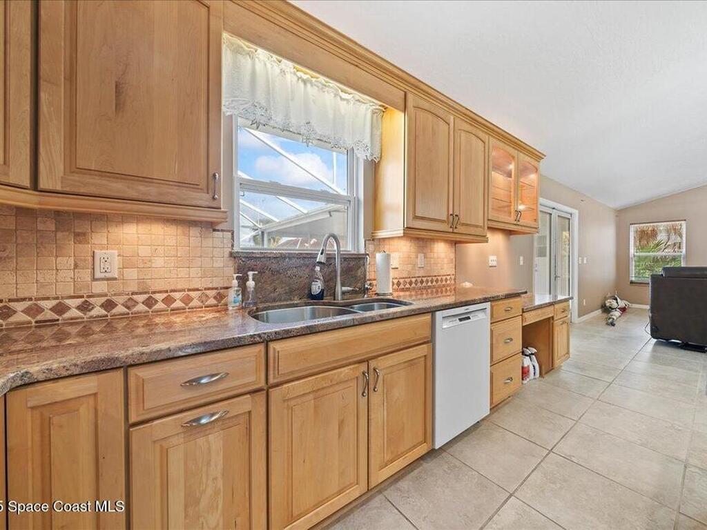 284 Hiawatha Way, Melbourne Beach, FL 32951