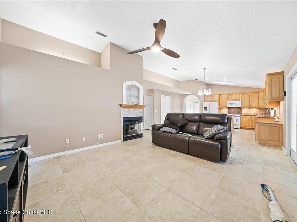 284 Hiawatha Way, Melbourne Beach, FL 32951