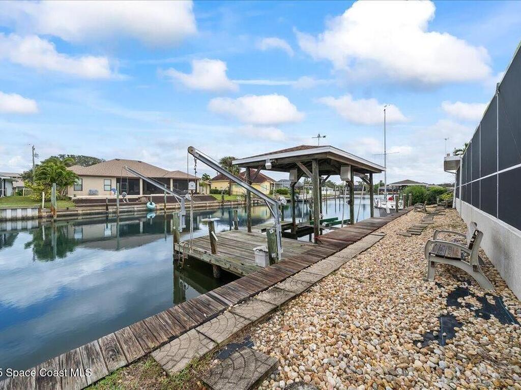 284 Hiawatha Way, Melbourne Beach, FL 32951