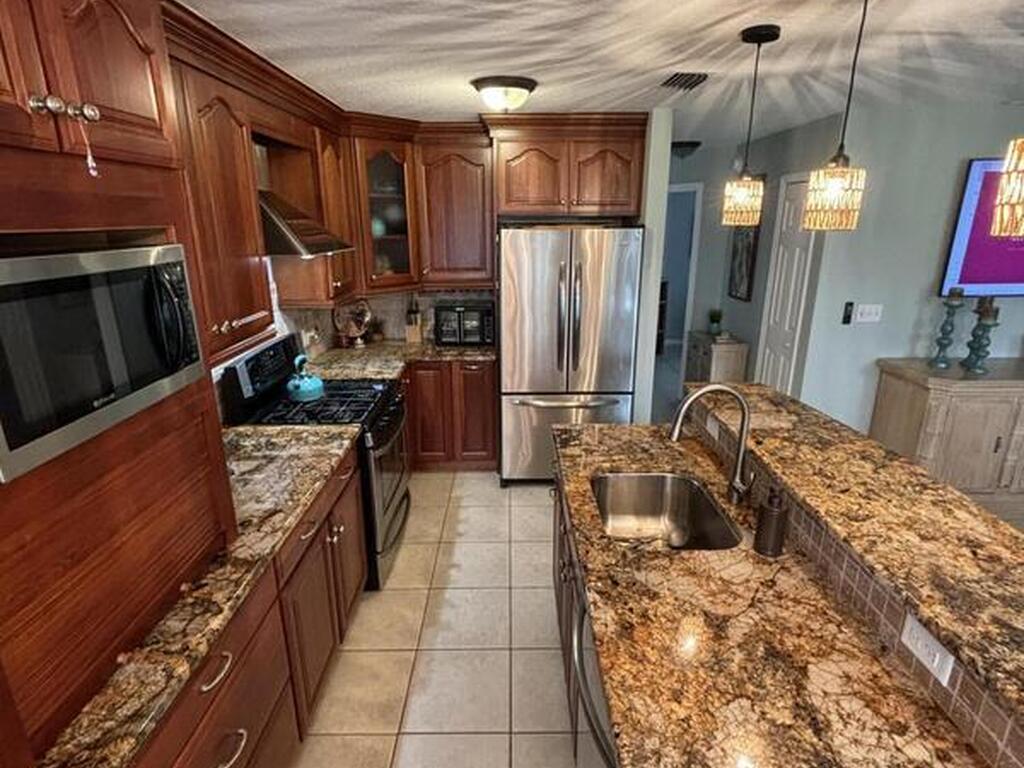 127 Plover Lane, Rockledge, FL 32955