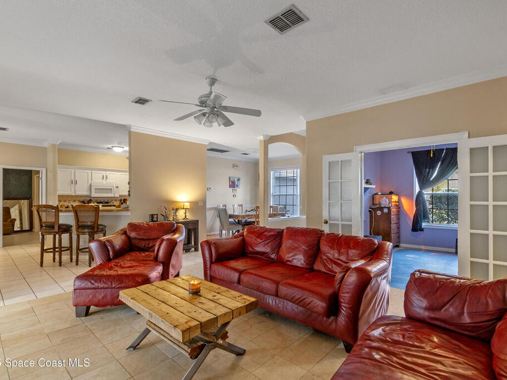 2908 Eldiente Way, Kissimmee, FL 34758