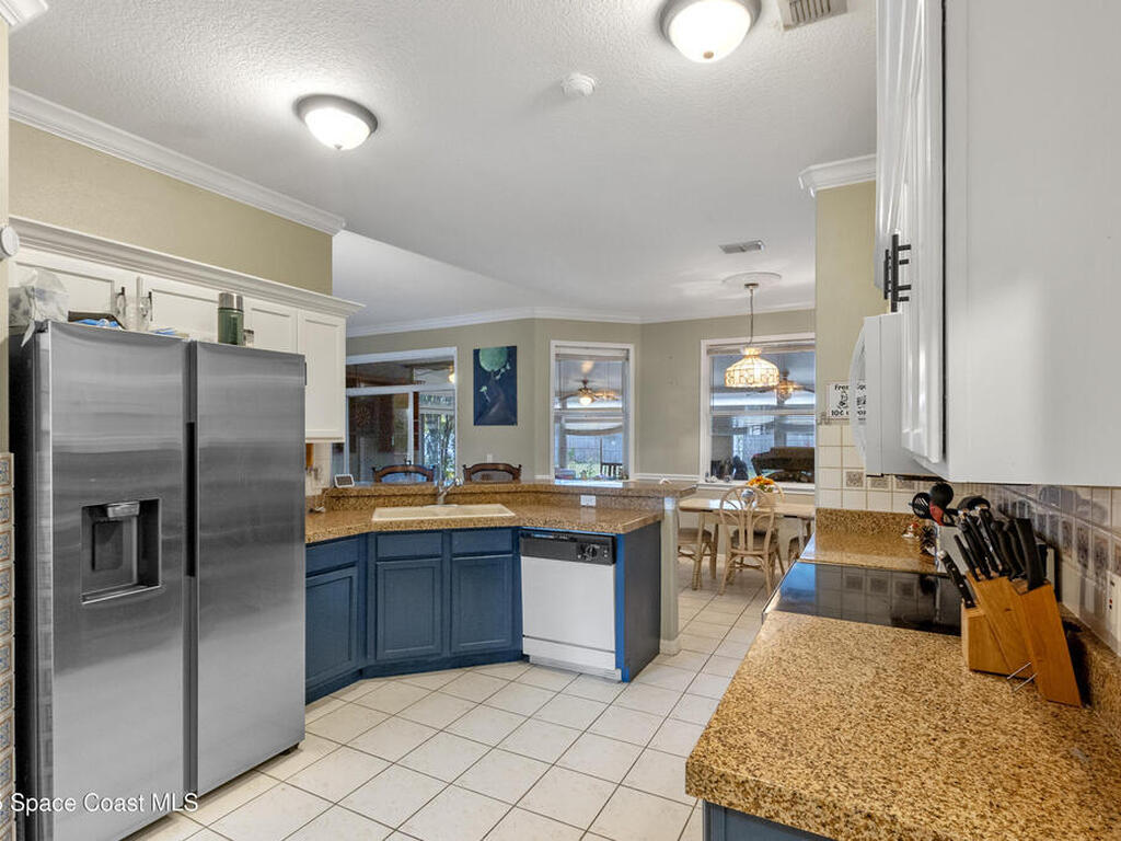 2908 Eldiente Way, Kissimmee, FL 34758