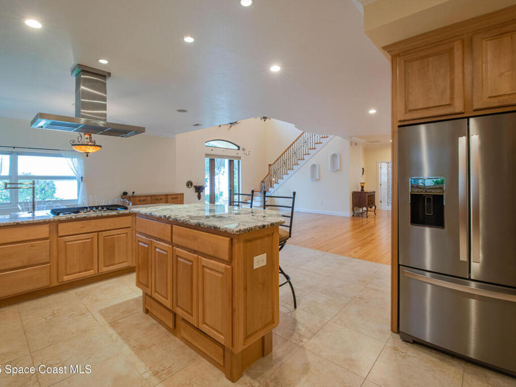 1613 N Indian River Drive, Cocoa, FL 32922