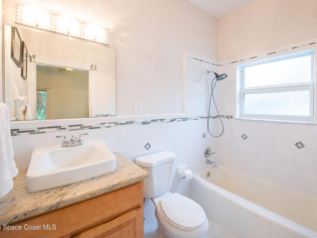 1613 N Indian River Drive, Cocoa, FL 32922