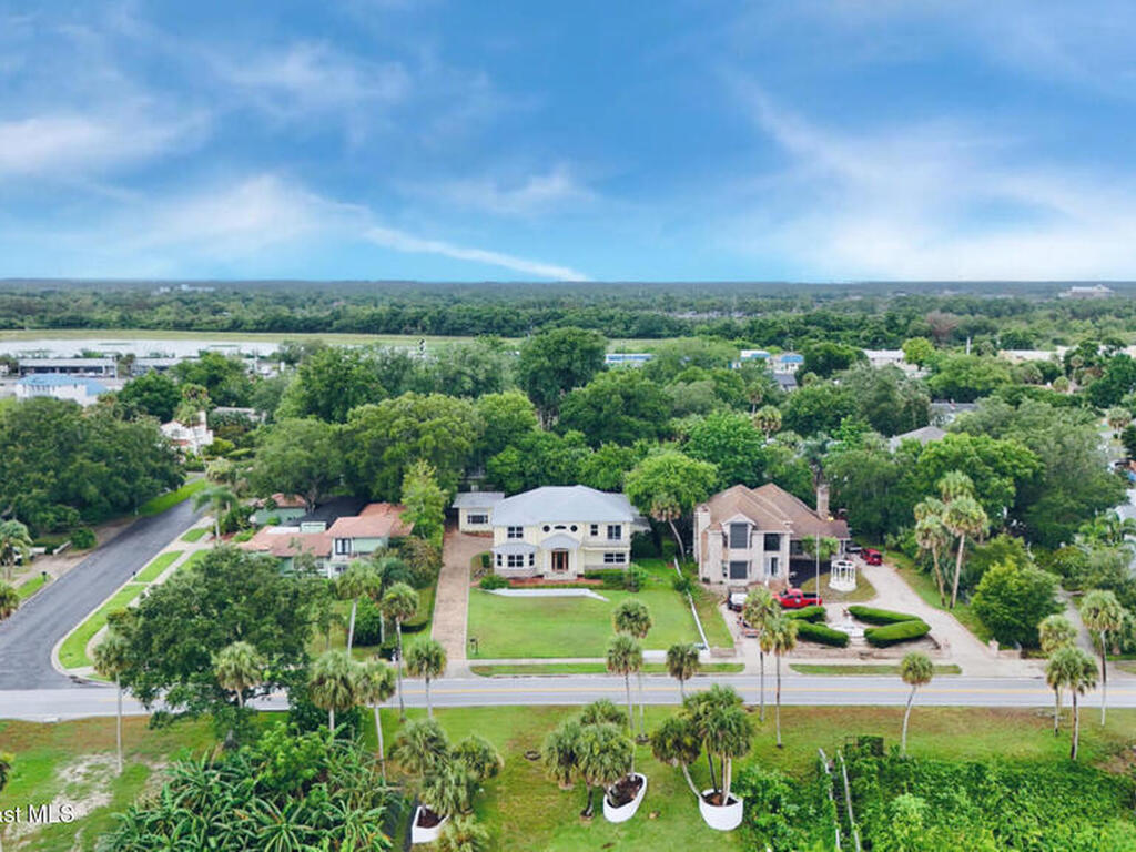 1613 N Indian River Drive, Cocoa, FL 32922