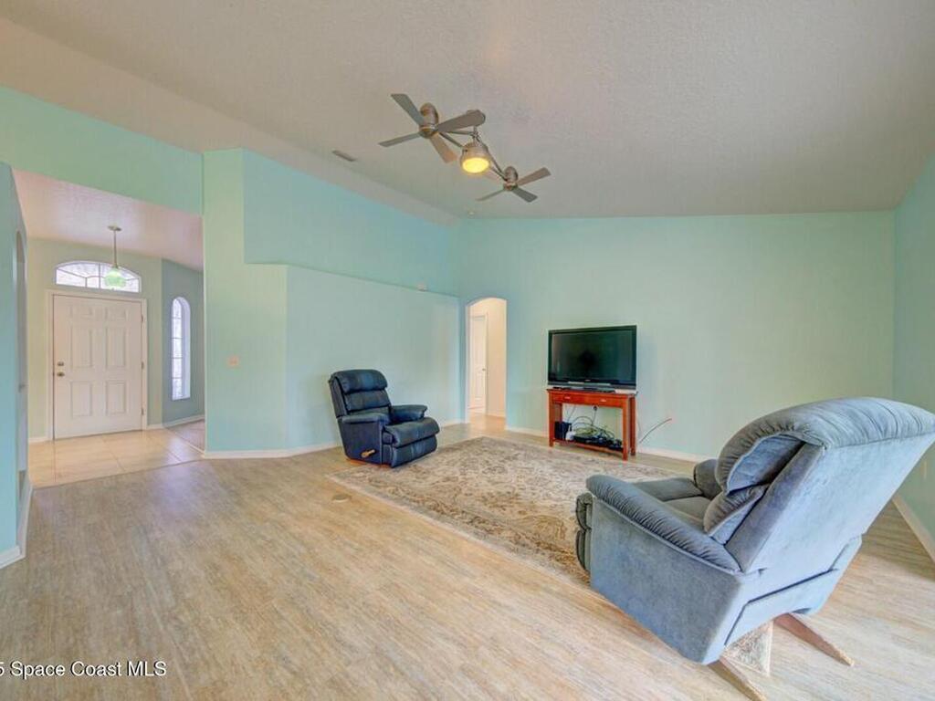 6175 Grissom Parkway, Cocoa, FL 32927