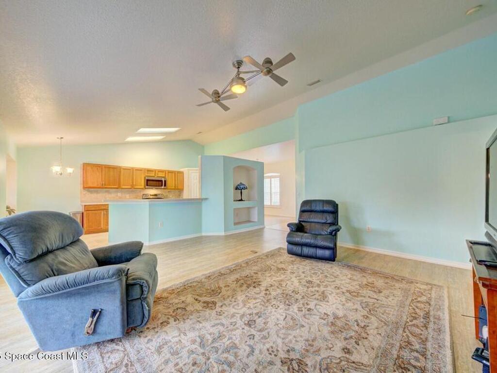 6175 Grissom Parkway, Cocoa, FL 32927