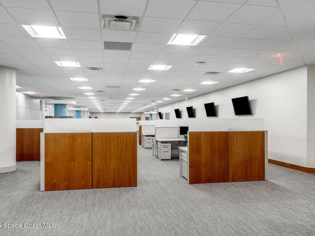 1050 Satcom Lane, Suntree, FL 32940