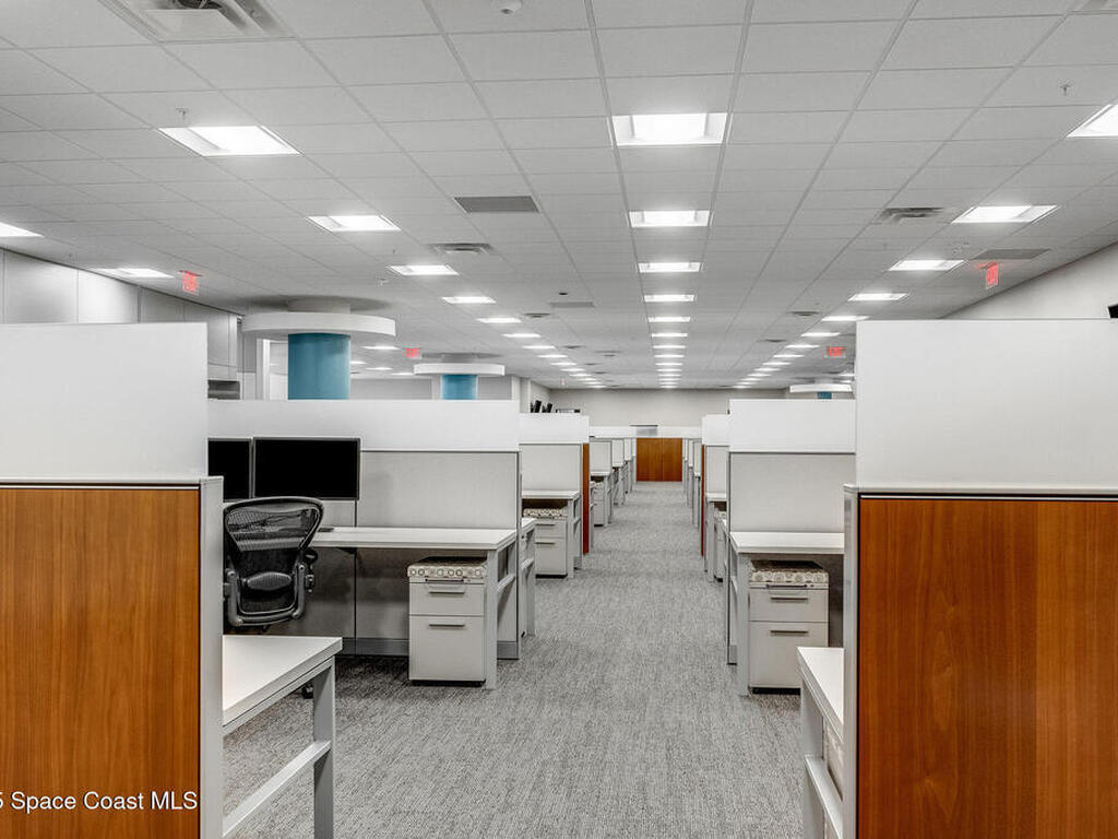 1050 Satcom Lane, Suntree, FL 32940