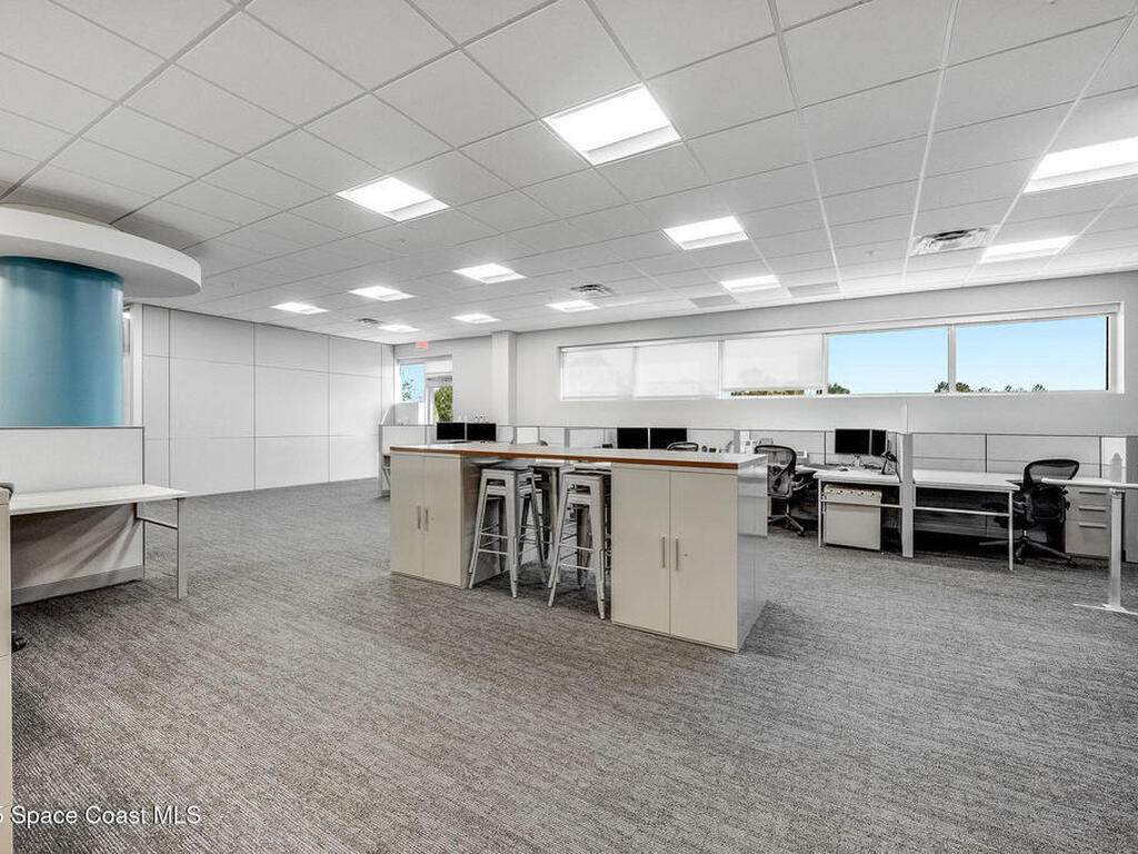 1050 Satcom Lane, Suntree, FL 32940