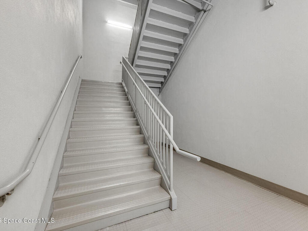 1050 Satcom Lane, Suntree, FL 32940