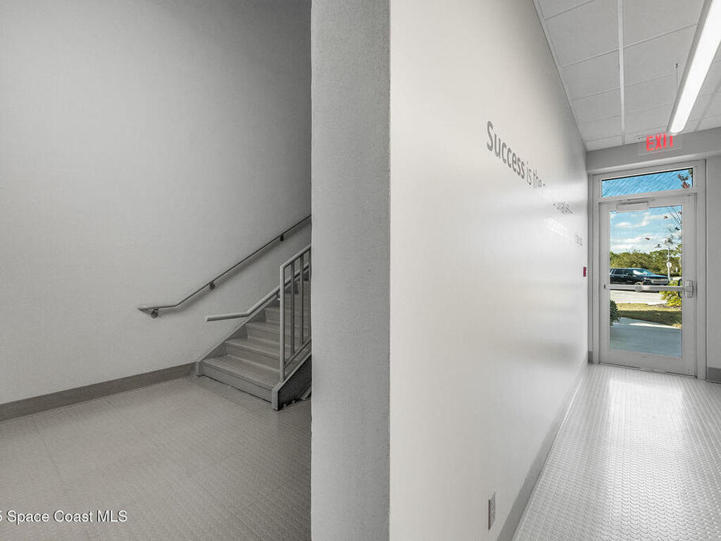 1050 Satcom Lane, Suntree, FL 32940