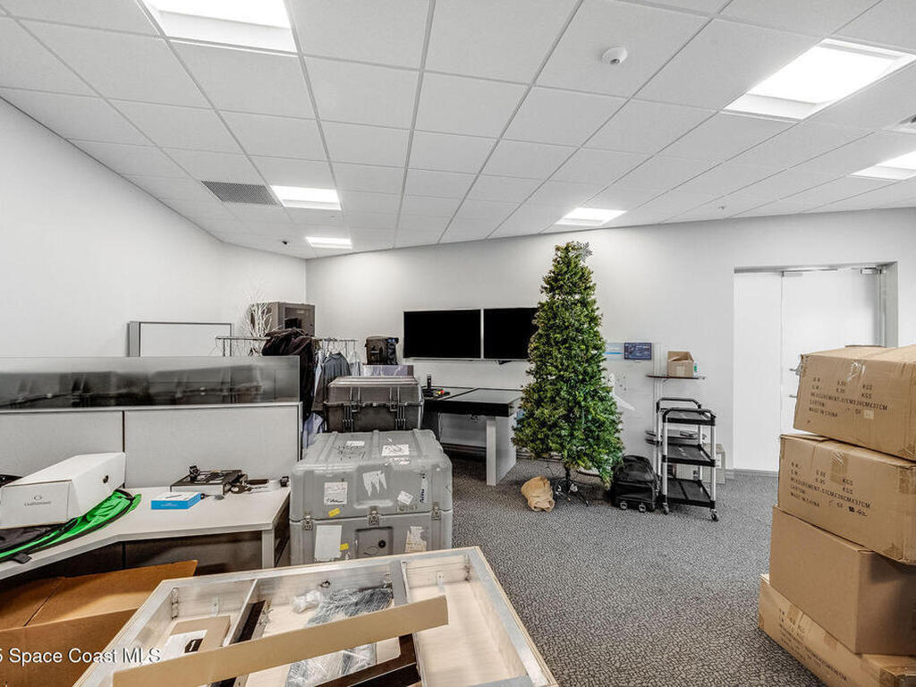 1050 Satcom Lane, Suntree, FL 32940