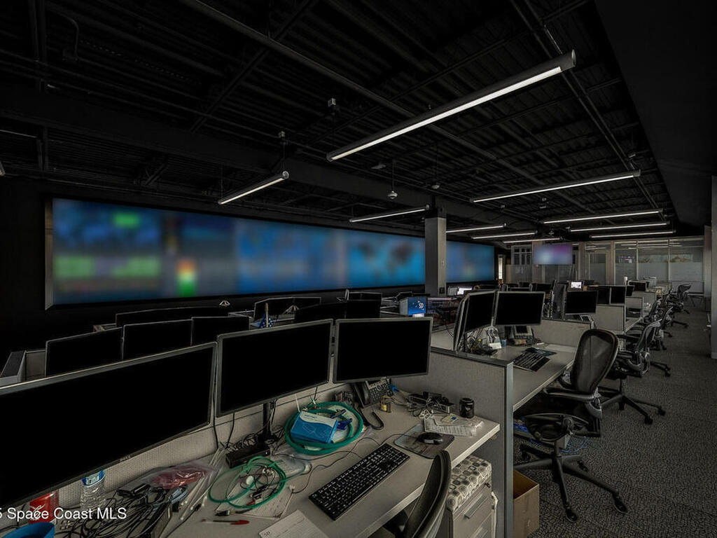 1050 Satcom Lane, Suntree, FL 32940