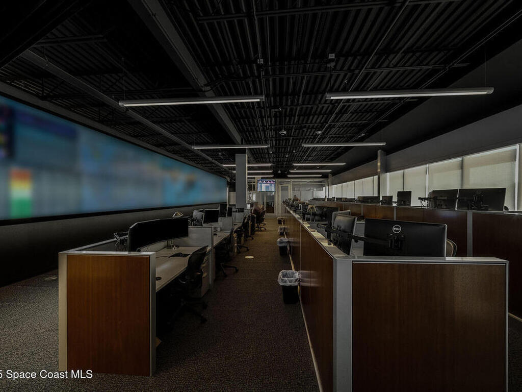 1050 Satcom Lane, Suntree, FL 32940